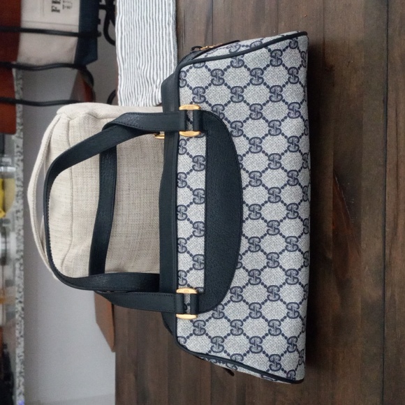 Authentic Vintage Gucci GG Monogram Supreme Tubular Satchel Bag - Picture 3 of 10